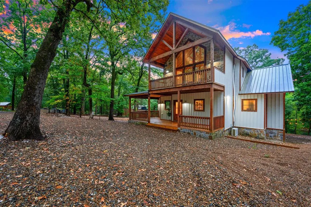 Photo 3 — 651 Chinook Road, Broken Bow, OK 74728