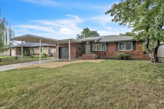 Sold home at 1613 SW 68th Street