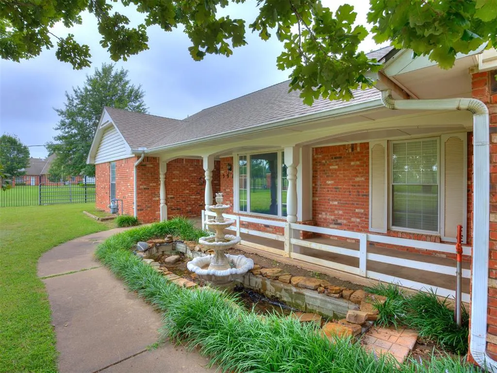 Photo 5 — 3911 N Glade Avenue, Bethany, OK 73008
