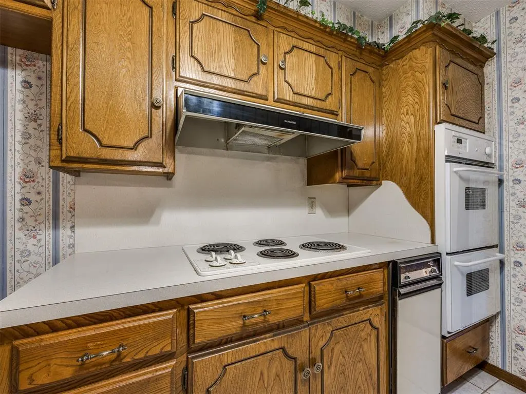 Photo 13 — 3911 N Glade Avenue, Bethany, OK 73008