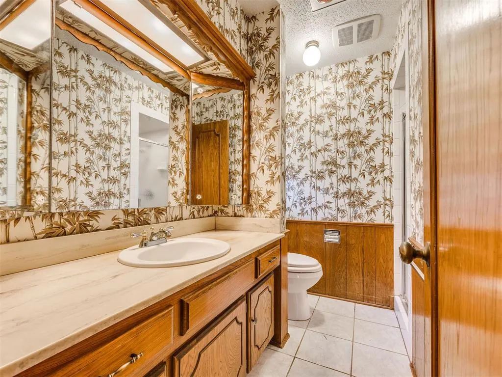 Photo 15 — 3911 N Glade Avenue, Bethany, OK 73008