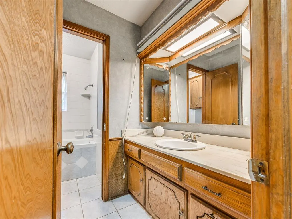 Photo 17 — 3911 N Glade Avenue, Bethany, OK 73008