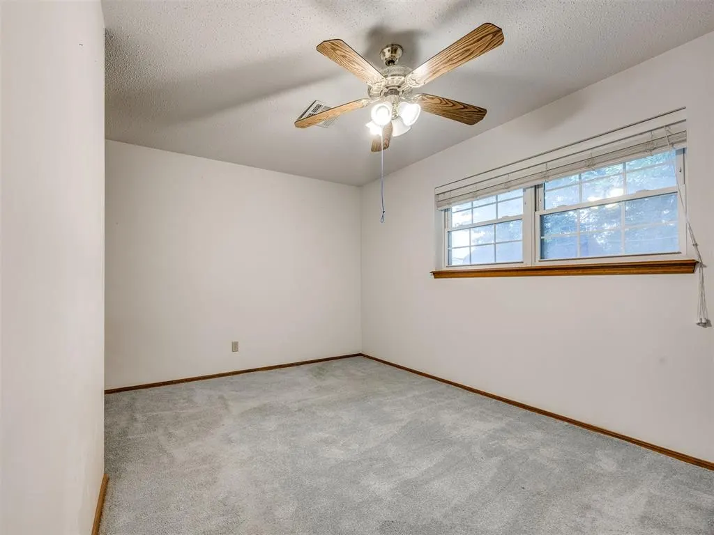 Photo 19 — 3911 N Glade Avenue, Bethany, OK 73008