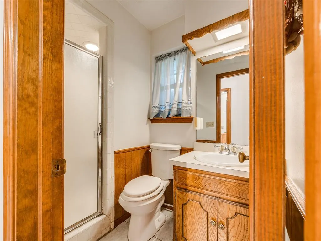 Photo 14 — 3911 N Glade Avenue, Bethany, OK 73008