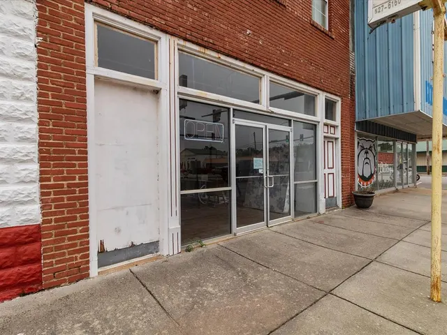 Photo 3 — 102 E Broadway Street, Lexington, OK 73051