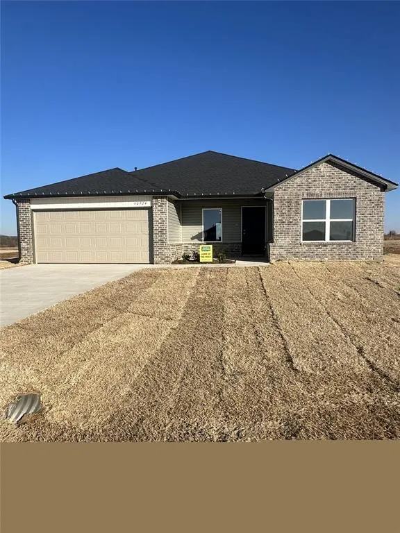 Front exterior — 40924 Alpine Meadow Drive, Shawnee, OK 74804