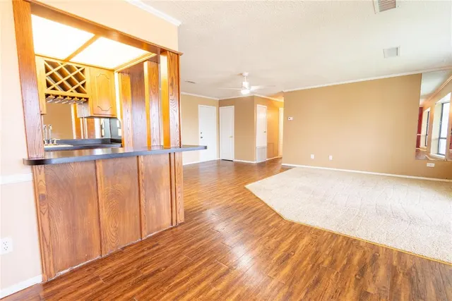 Photo 4 — 2525 NW 62nd Street 206, Oklahoma City, OK 73112