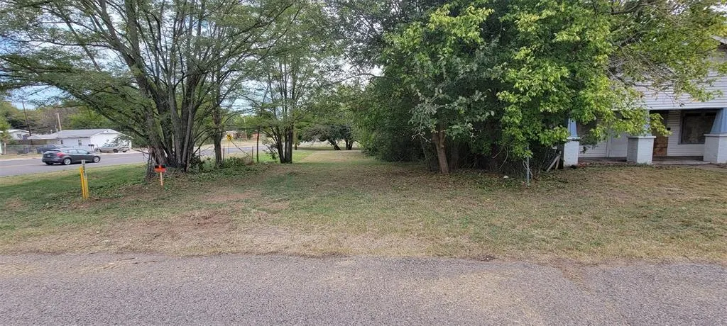 Photo 4 — 403 S Minnesota Avenue, Shawnee, OK 74801