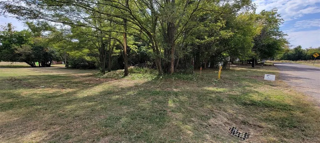 Photo 5 — 403 S Minnesota Avenue, Shawnee, OK 74801