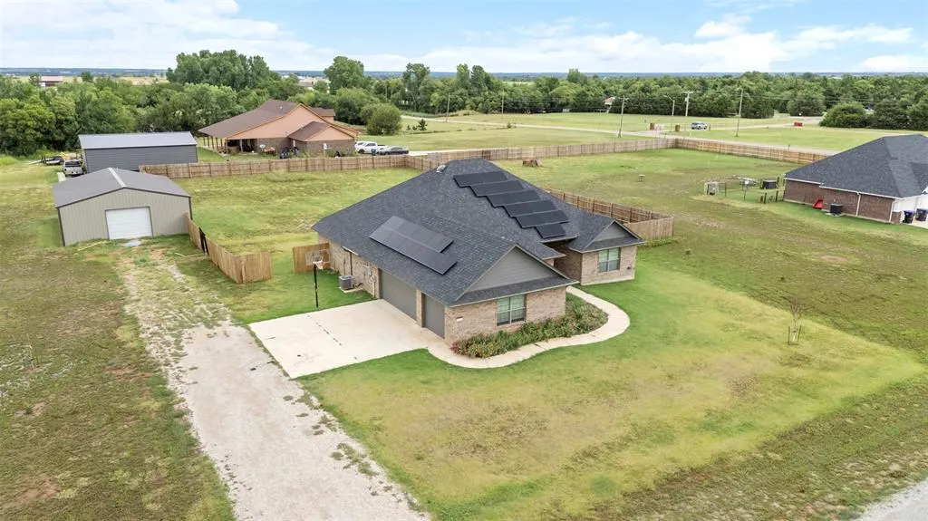 Photo 6 — 29377 Triple Crown Place, Cashion, OK 73016