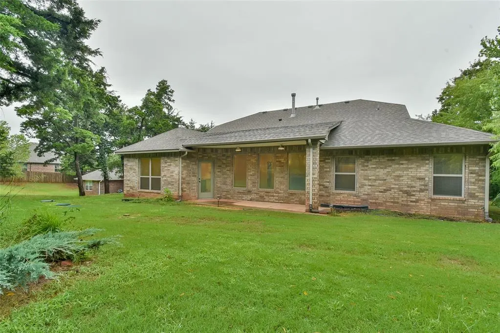 Photo 18 — 8960 Overlook Drive, Guthrie, OK 73044