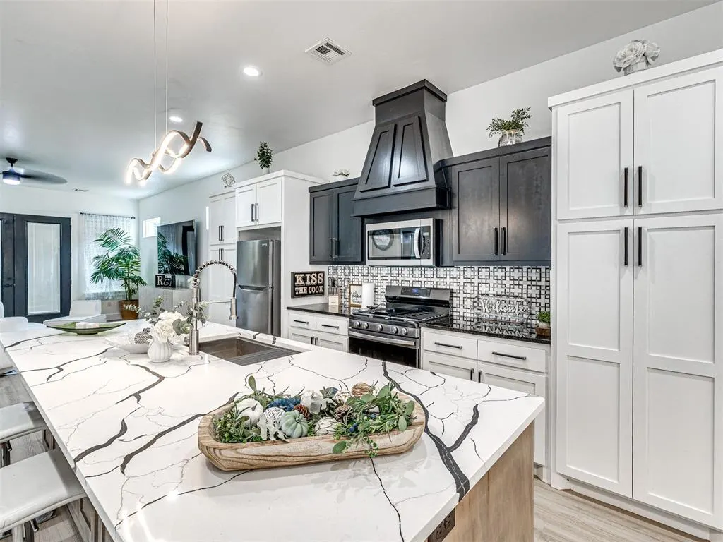 Photo 13 — 1409 NW 24th Street, Oklahoma City, OK 73106