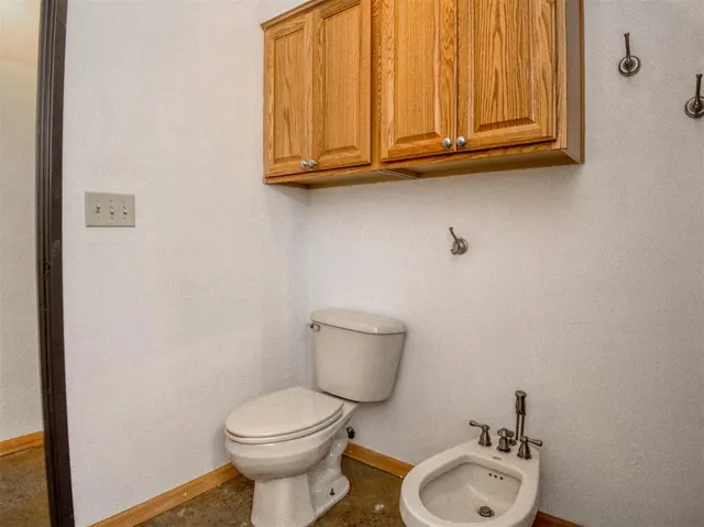 Photo 5 — 21703 Highway 102 Highway, Tecumseh, OK 74873