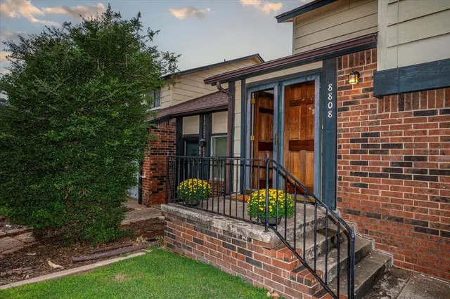 Photo 2 — 8808 N Rockwell Drive, Oklahoma City, OK 73132
