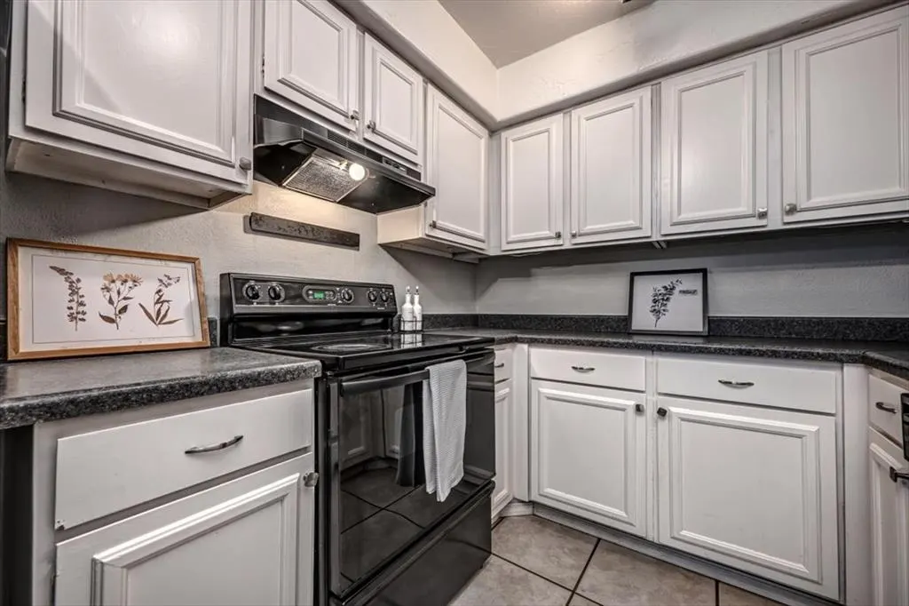 Photo 15 — 8808 N Rockwell Drive, Oklahoma City, OK 73132