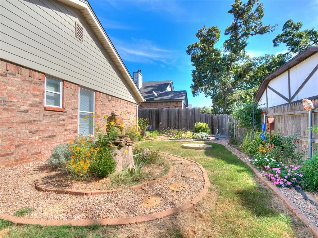 Photo 12 — 1630 Kavel Drive, Oklahoma City, OK 73127