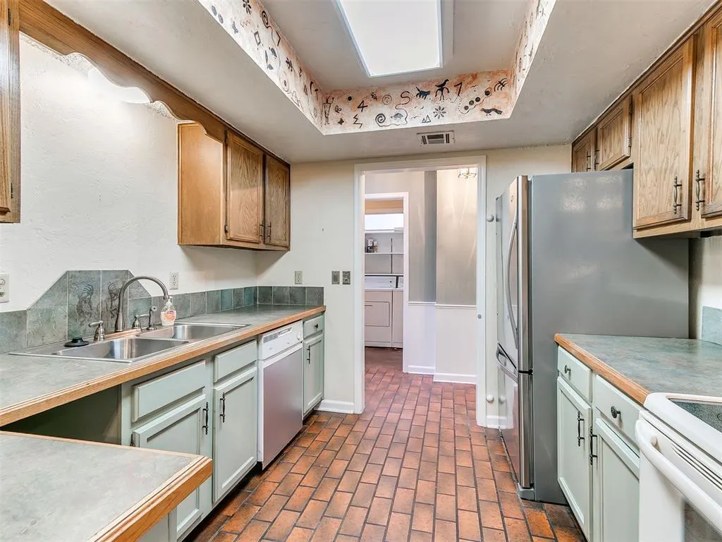 Photo 34 — 1630 Kavel Drive, Oklahoma City, OK 73127