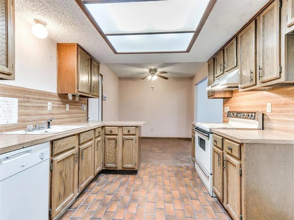 Photo 46 — 1630 Kavel Drive, Oklahoma City, OK 73127