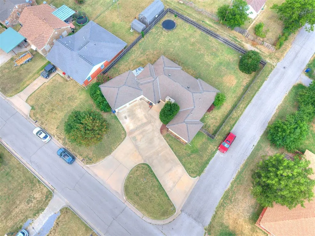 Photo 8 — 1127 S Reno Avenue, El Reno, OK 73036