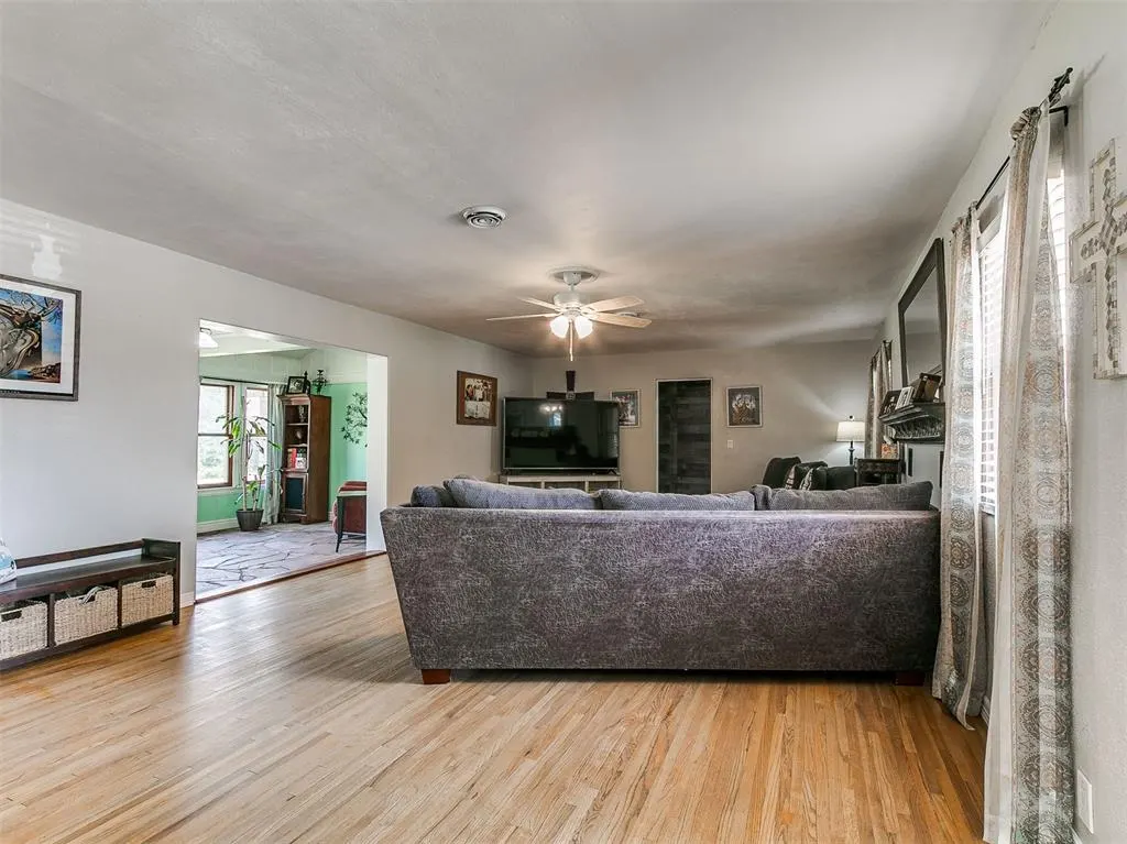 Photo 25 — 1127 S Reno Avenue, El Reno, OK 73036