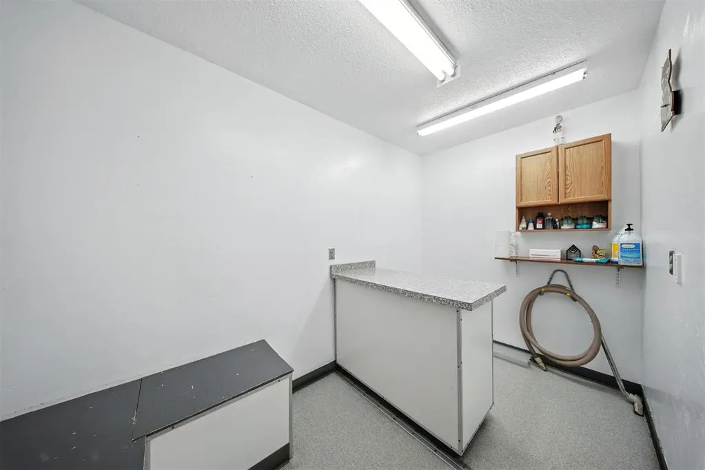 Photo 5 — 4015 NW 23rd Street, Oklahoma City, OK 73107