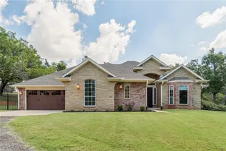 Sold home at 2351 E Lakewood Drive