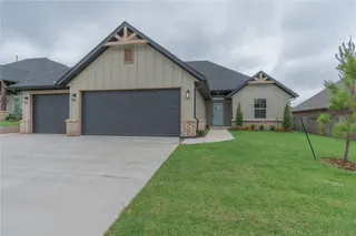 Sold home at 9217 SW 43rd Street