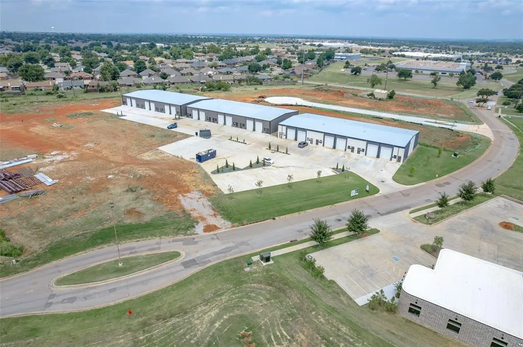 Photo 19 — 8101 Silver Crossing 210, Oklahoma City, OK 73132