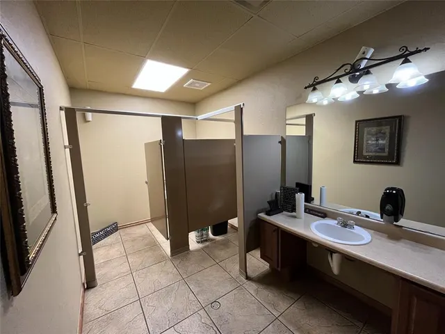 Photo 8 — 1624 SW 122nd Street, Oklahoma City, OK 73170