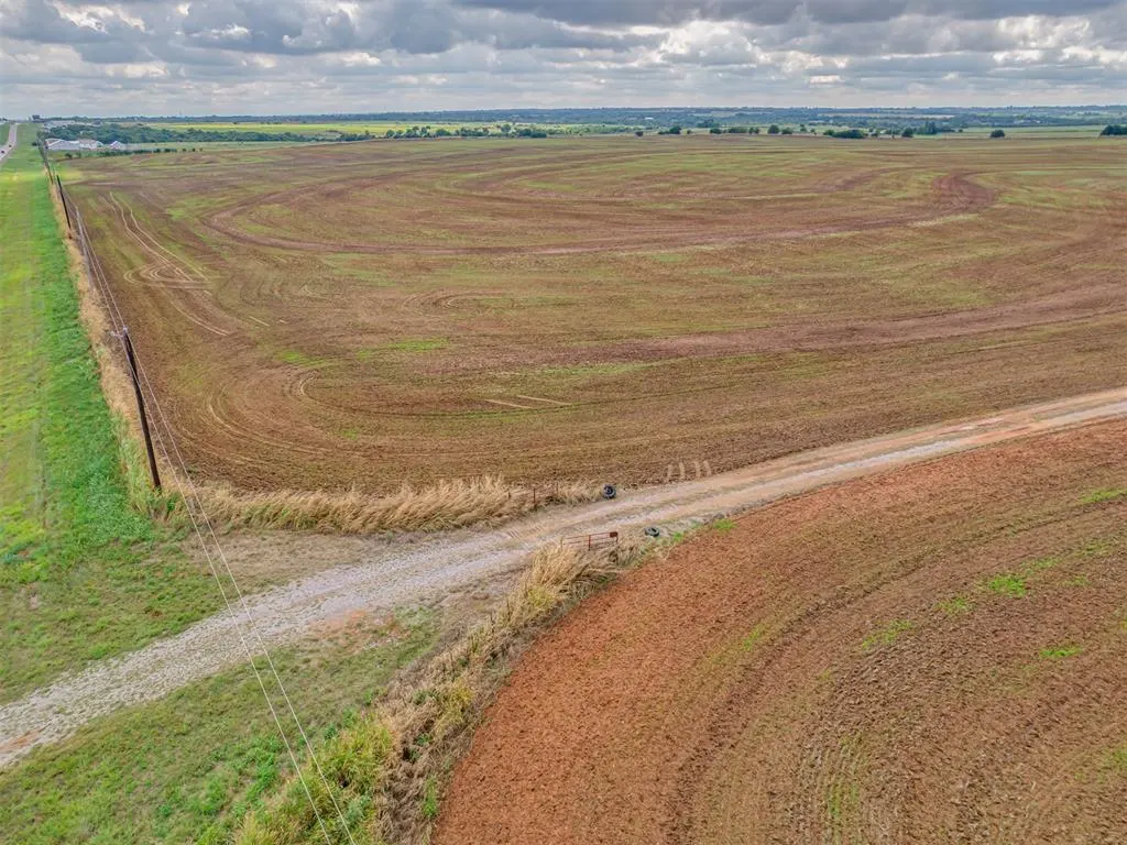 Photo 8 — 0000 NW Expressway, Piedmont, OK 73078