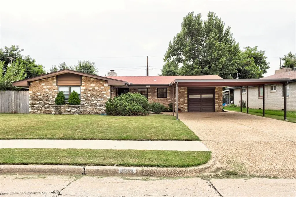 Front exterior — 4212 NW 45th Street, Oklahoma City, OK 73112