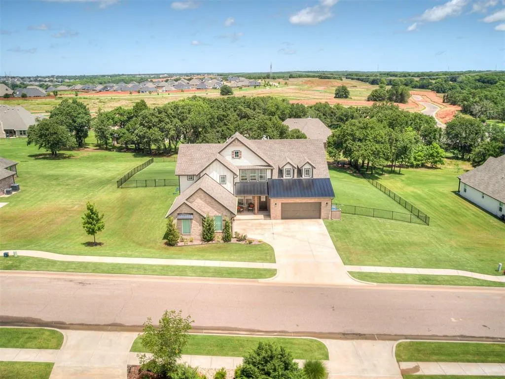 Photo 3 — 8901 Cherry Blossom Road, Arcadia, OK 73007