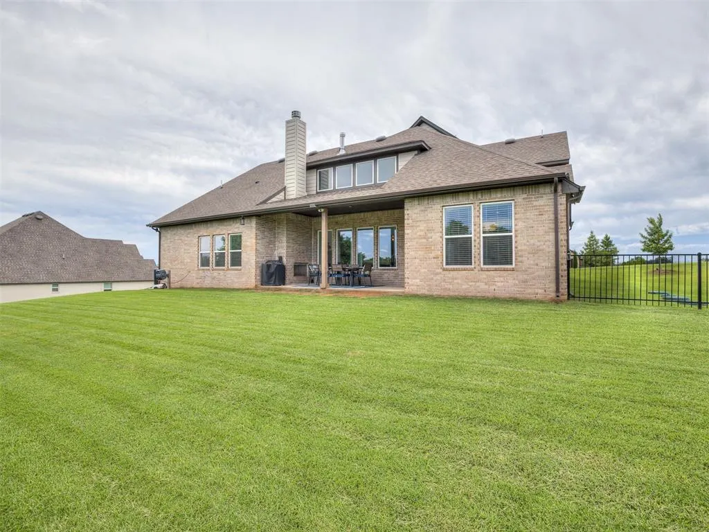Photo 36 — 8901 Cherry Blossom Road, Arcadia, OK 73007