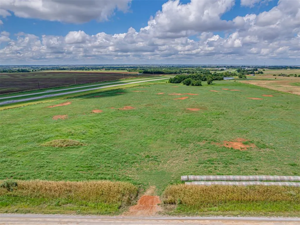 Photo 2 — 0001 NW Expressway, Piedmont, OK 73078