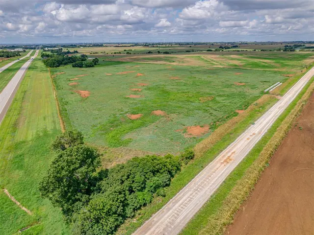 Photo 5 — 0001 NW Expressway, Piedmont, OK 73078