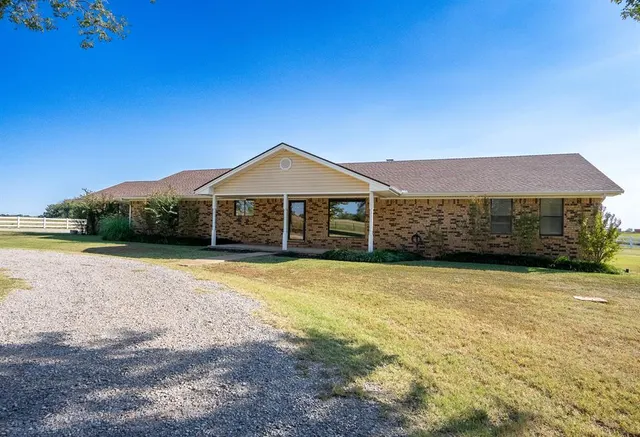 Photo 2 — 2876 E Redbud Road, Purcell, OK 73080