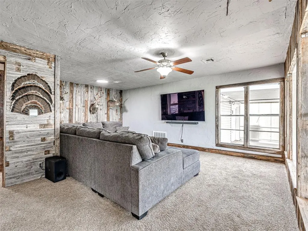Photo 18 — 785 NW 3rd Street, Minco, OK 73059