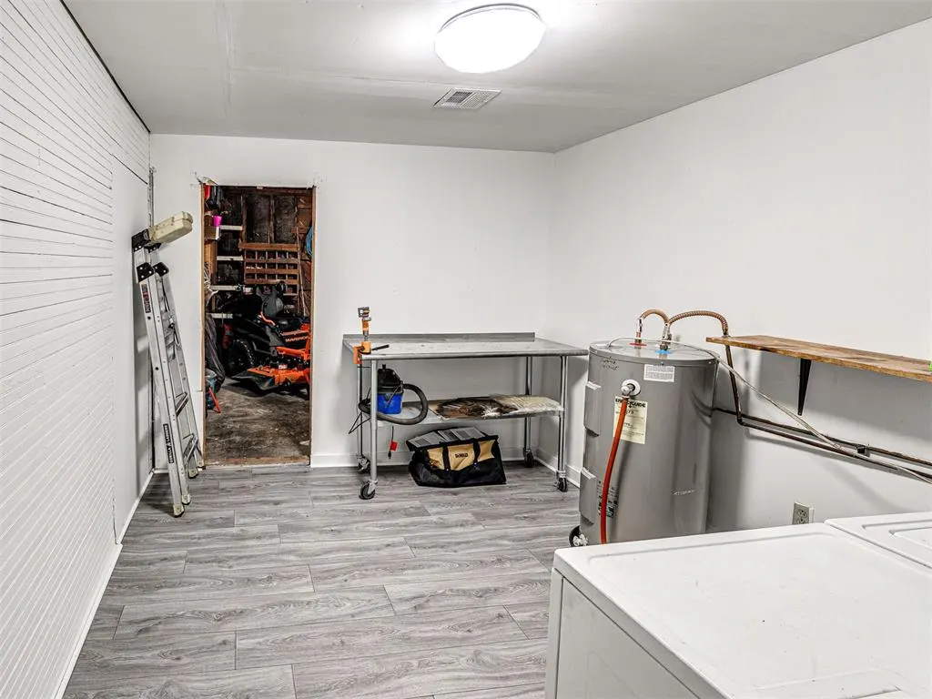 Photo 36 — 785 NW 3rd Street, Minco, OK 73059