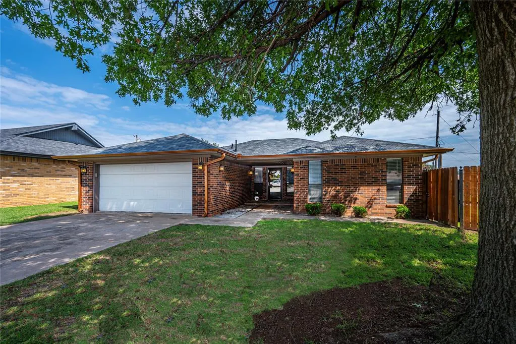 Photo 5 — 3208 California Avenue, Chickasha, OK 73018