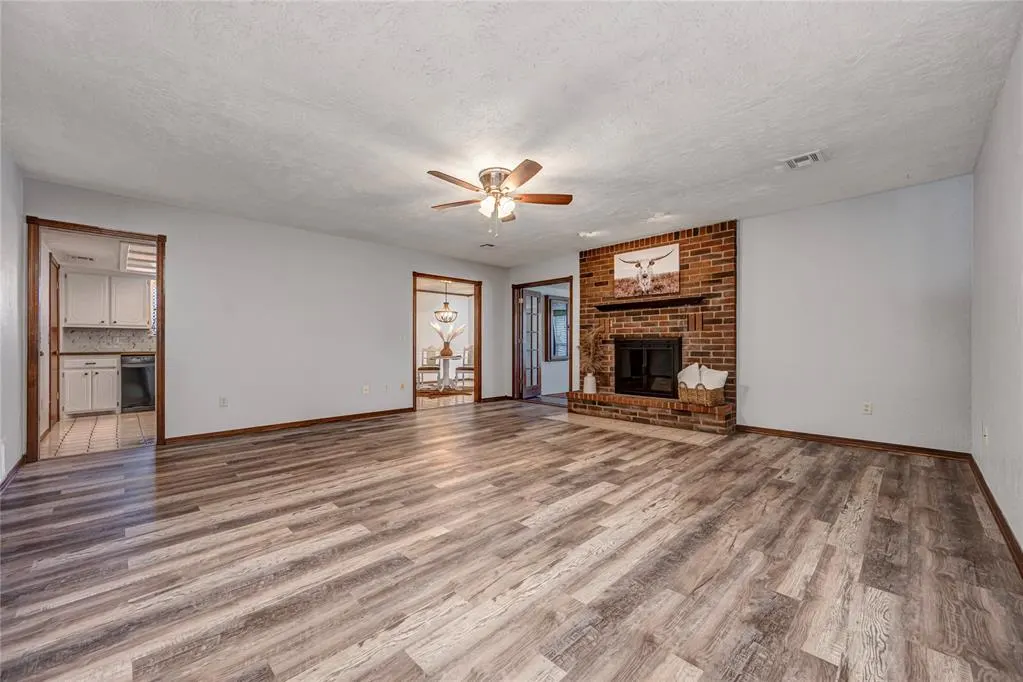 Photo 9 — 3208 California Avenue, Chickasha, OK 73018