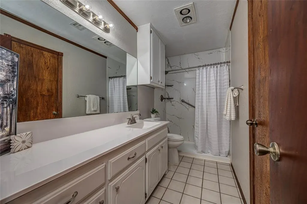 Photo 33 — 3208 California Avenue, Chickasha, OK 73018