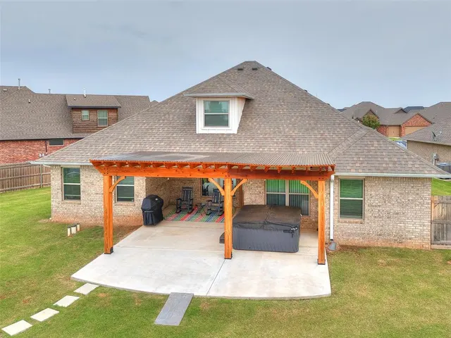 Photo 7 — 447 NE Auburn Lane, Piedmont, OK 73078
