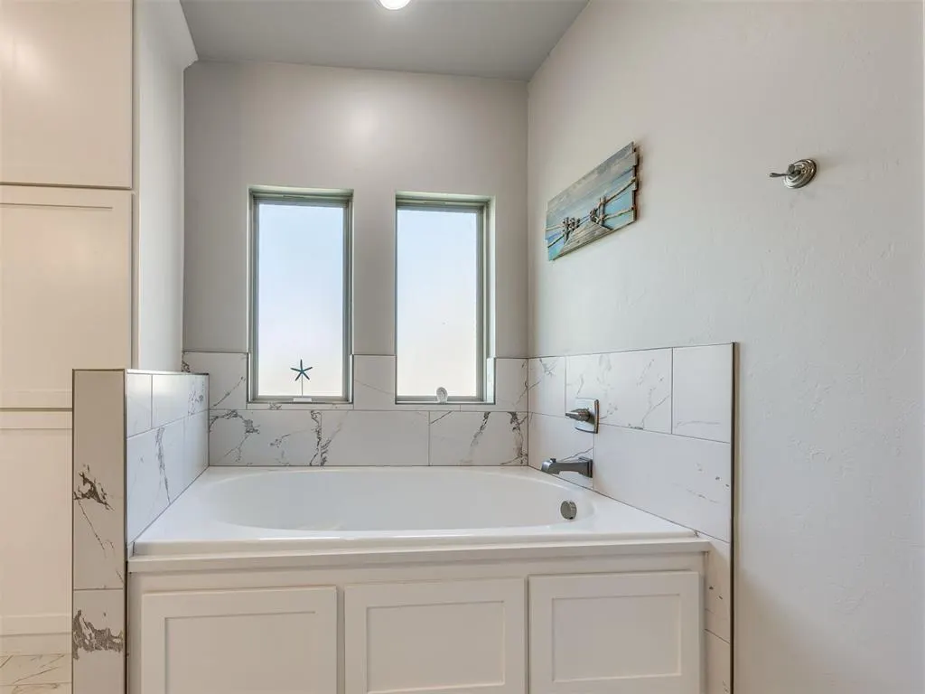 Photo 21 — 447 NE Auburn Lane, Piedmont, OK 73078