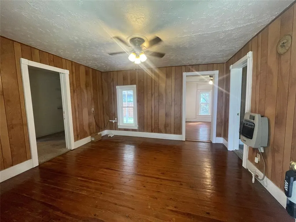 Photo 5 — 718 N G Street, Eufaula, OK 74432