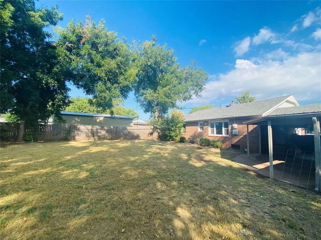 Photo 21 — 1204 W C Avenue, Elk City, OK 73644