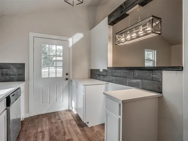Photo 5 — 516 Clear Creek Drive, Newalla, OK 74857