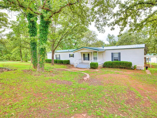 Photo 2 — 105 192nd se Avenue, Norman, OK 73026