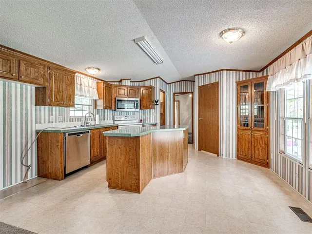 Photo 8 — 105 192nd se Avenue, Norman, OK 73026