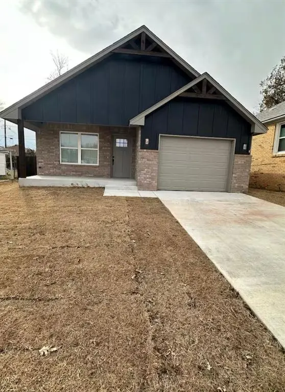 Front exterior — 2220 NE 18th Street, Oklahoma City, OK 73111