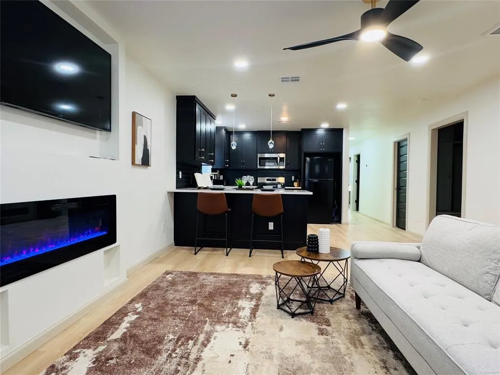 Photo 3 — 2220 NE 18th Street, Oklahoma City, OK 73111
